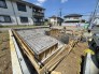 「東海大学前」駅から徒歩約8分の立地に佇む新築戸建です。