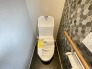 アクセントクロスがお洒落な空間です◎落ち着いた色合いや機能的な設備が毎日の使用を快適にします。