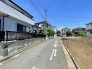 小田急線「伊勢原」駅まで徒歩15分の立地で、通勤にも比較的便利です◎