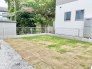 同施工例のお庭完成写真。天然芝で完成予定。趣味のガーデニングやワンちゃんのちょっとした遊び場などにも○