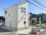 夜間でも街灯が設置されているため、防犯面でも安心感のある住環境となっています