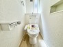 ウォシュレット付きトイレは１階と２階に完備しております。
