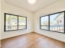 2F居室は2面採光となっており陽当たり、開放感や通風が良好です。リフォームしたばかりの内観を一度ご覧ください。