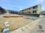 現在建築中の新築住宅です。
最新の耐震基準・断熱性能を備えた安心の住宅仕様。
完成後の内覧予約も承っていますので、ぜひお問合せください。