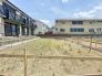 3号棟 青空が広がる穏やかな住宅街で、新しい暮らしを迎えるチャンスです！現在建築中の住まいは、完成後の明るい生活を想像するだけでワクワク。周辺は落ち着いた環境で、子育てにもぴったり。できあがっていく“わが家”を見守れる特別感のある物件です。