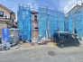 1号棟 第一種低層住居専用地域のため閑静な住宅街に佇みます。都市ガスエリアでお財布にも優しい嬉しい立地です。