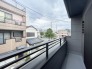 2号棟 バルコニーは南向きで陽当たり良好◎晴れた日には洗濯物がよく乾きます。