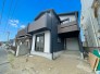 買物の利便性、海のアクティビティに良好な環境の新築分譲住宅です。
