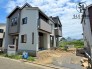 広々とした南庭付きの並列2台以上駐車可能な新築戸建てのご紹介になります。平日や遅めの時間からのご見学も可能ですのでお気軽にお問い合わせください。