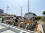1号棟 「ただいま建築中！少しずつ形になっていく我が家の成長を見守るワクワク感がいっぱい。完成したら、家族みんなが笑顔になれる“とっておきの場所”になりますように。」 2026/07/23m