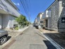 採光や通風に配慮された設計で、毎日を快適に過ごせる住まい。
時間帯によって変わる室内の明るさも、ぜひ現地でご確認ください。
