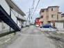 前面道路の幅が広いことで、開放感があり、日当たりや風通しも良好な立地です。