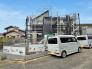 ご家族の車はもちろん、来客用としても使えるゆとりがあります。