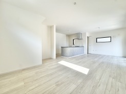 会話も弾むリビングは約18.0帖以上