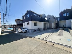 広々としておりますね。青々としたお空もとても印象的です。