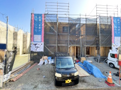 夜間でも街灯が設置されているため、防犯面でも安心感のある住環境となっています