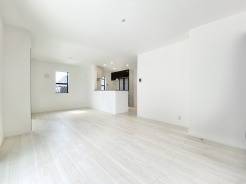 ※写真は同じ施工例(モデルハウス)であり、実際の販売物件とは異なります。詳細につきましては、ぜひお気軽にお問い合わせ下さい。