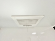 【浴室換気暖房乾燥機】