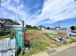 厚木市中荻野のエリアに新規分譲地全4棟が登場です!小中学校やスーパー等の生活環境も充実しており安心です。