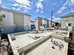 LDKは広々20.0帖となります。シューズインクローゼットやウォークインクローゼットも完備しておりますのでお部屋を最大限に広くお使い頂けます。
