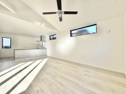 ※掲載の写真はモデルハウスを撮影したもので、実際の建物とは仕様・間取り・サイズ等が異なる場合があります。詳細は現地またはスタッフまでお問い合わせください。