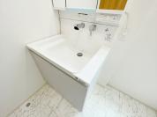 【■三面鏡洗面台 シャワーヘッド付き】