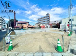 ■南西角地
■南道路
■カースペース並列2台可能
■ファミリータイプの4LDK