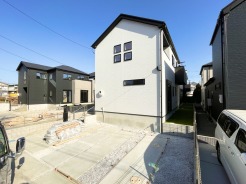 十分な収納が有りますのでお部屋を広く使うことが出来ます。