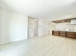 秦野市曽屋1丁目
