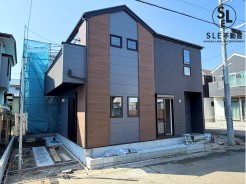 JR東海道線「平塚」駅トホ15分、角地、駐車2台可能な。広々LDK等、大変魅力の詰まった新築戸建てのご紹介になります。