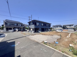 ■アフターサポート
安心して暮らしていただくために、引き渡し2年後の無料点検を実施し、5年間のシロアリ保証、10年間の構造上主要な部分と防水の保証も完備しています。
《引き渡し後無料点検・構造上主要な部分の防水保証・地盤の品質保証・シロアリ保証など》