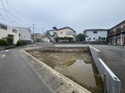 1号棟 LDK16.25帖の広々としたリビングでは、家族団らんの時間をゆったりお過ごしいただけます。