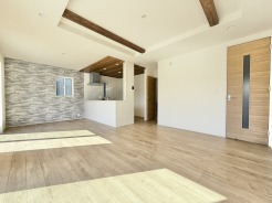 ※掲載の写真はモデルハウスを撮影したもので、実際の建物とは仕様・間取り・サイズ等が異なる場合があります。詳細は現地またはスタッフまでお問い合わせください。