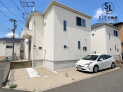 「築浅5年」「広々南庭付き」「北東角地」等の大変魅力詰まった中古戸建のご紹介になります。即日予約も承っておりますのでお気軽にお問い合わせください。