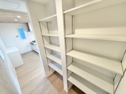 ※掲載の写真はモデルハウスを撮影したもので、実際の建物とは仕様・間取り・サイズ等が異なる場合があります。詳細は現地またはスタッフまでお問い合わせください。