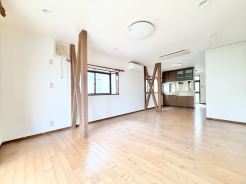 平日や遅めの時間からのご見学も可能です。ちょっとした空き時間にもお気軽にご相談ください。