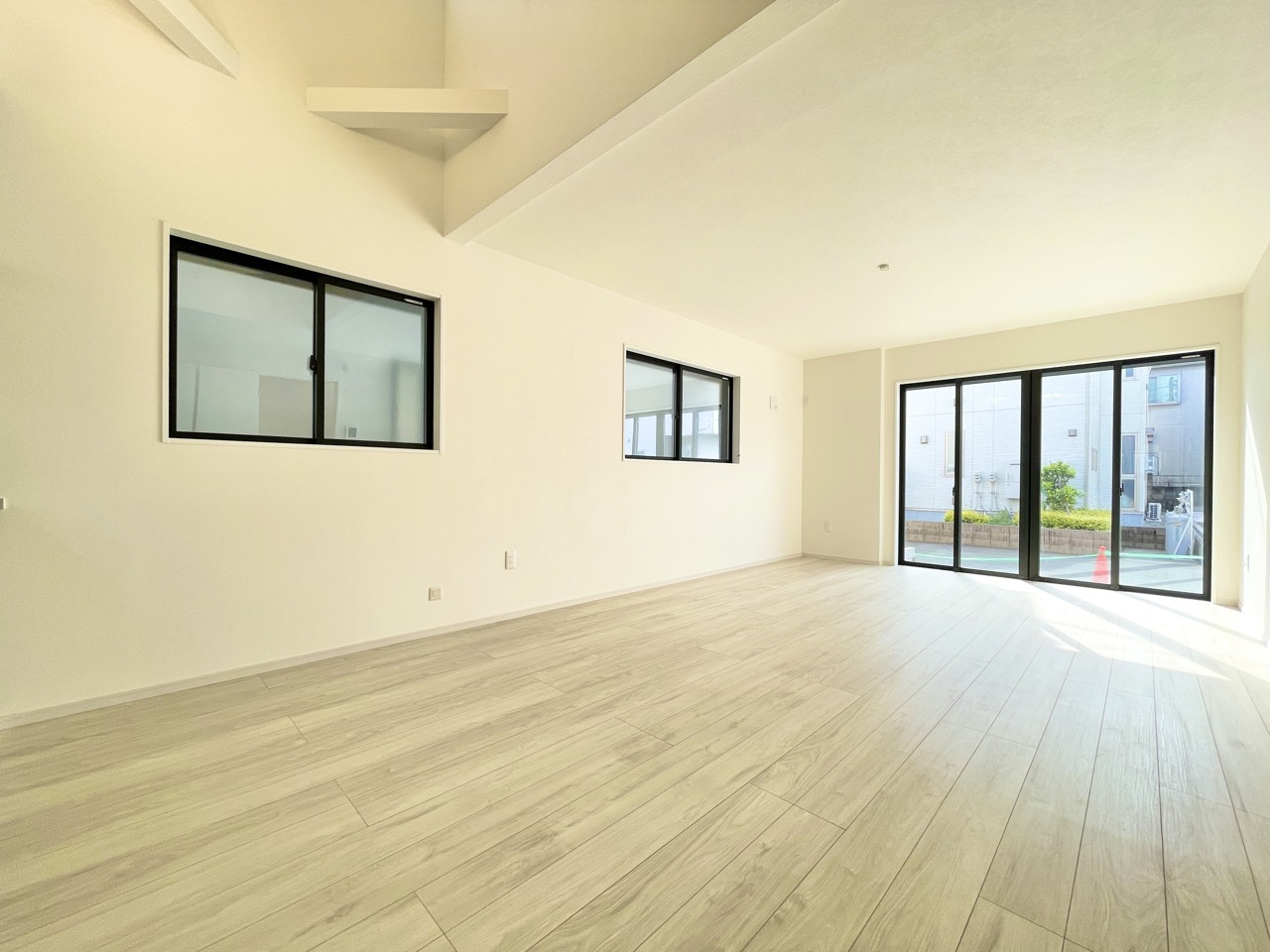 ＬＤＫ一部吹抜けになっており、より開放感を感じていただける空間です◎