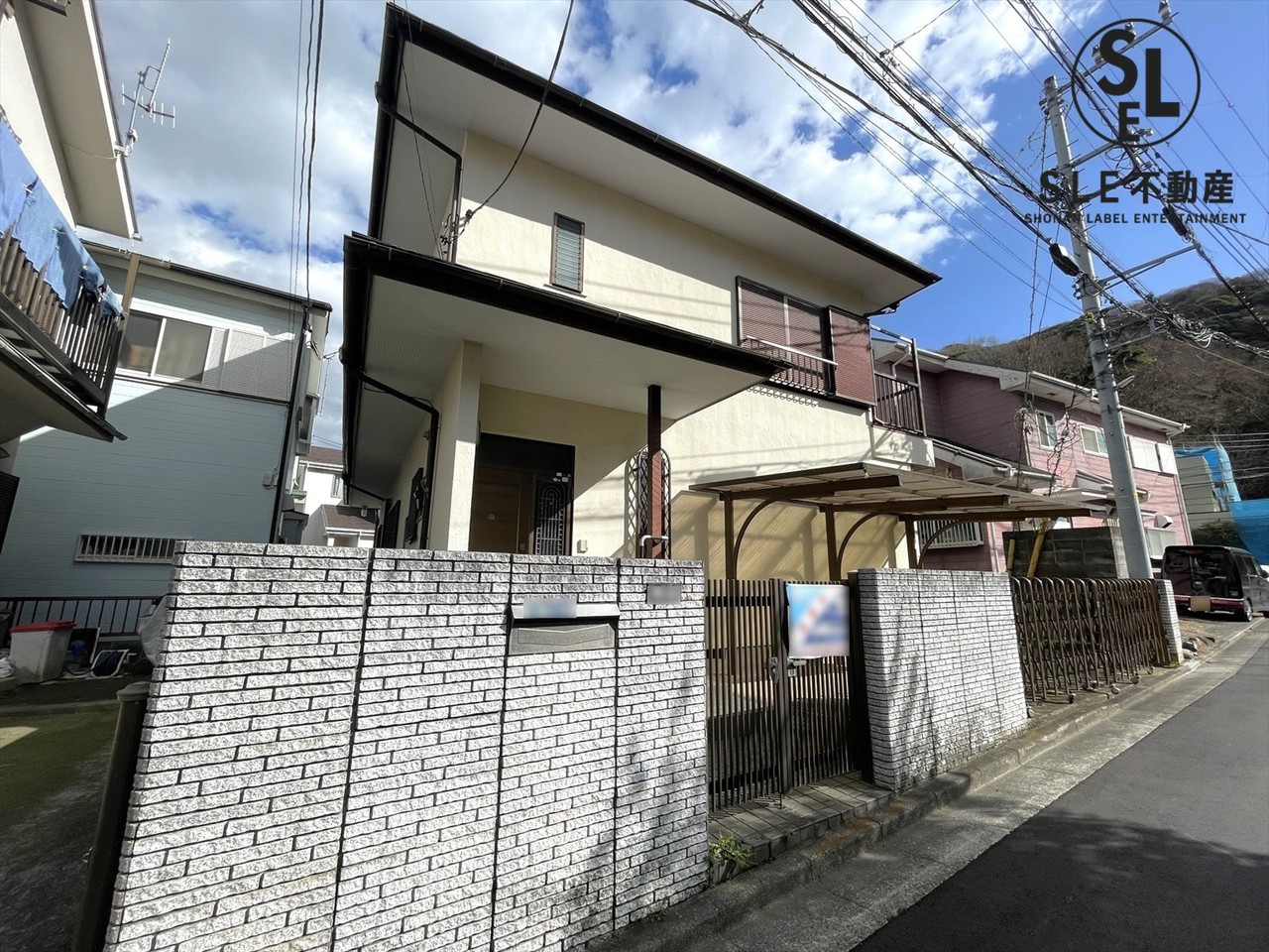 閑静な住宅街に佇むお庭付き4ＳＬＤＫ中古戸建です♪